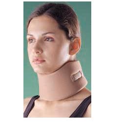 COLLARE CERVICALE OPPO A DENSITA' COMPATTA MISURA MEDIA SUPPORTA LA COLONNA CERVICALE IN POSIZIONE NEUTRALE O ANATOMICA E PROVVEDE AD IMMOBILIZZARLA CHIUSURA IN VELCRO - farmacia187.it